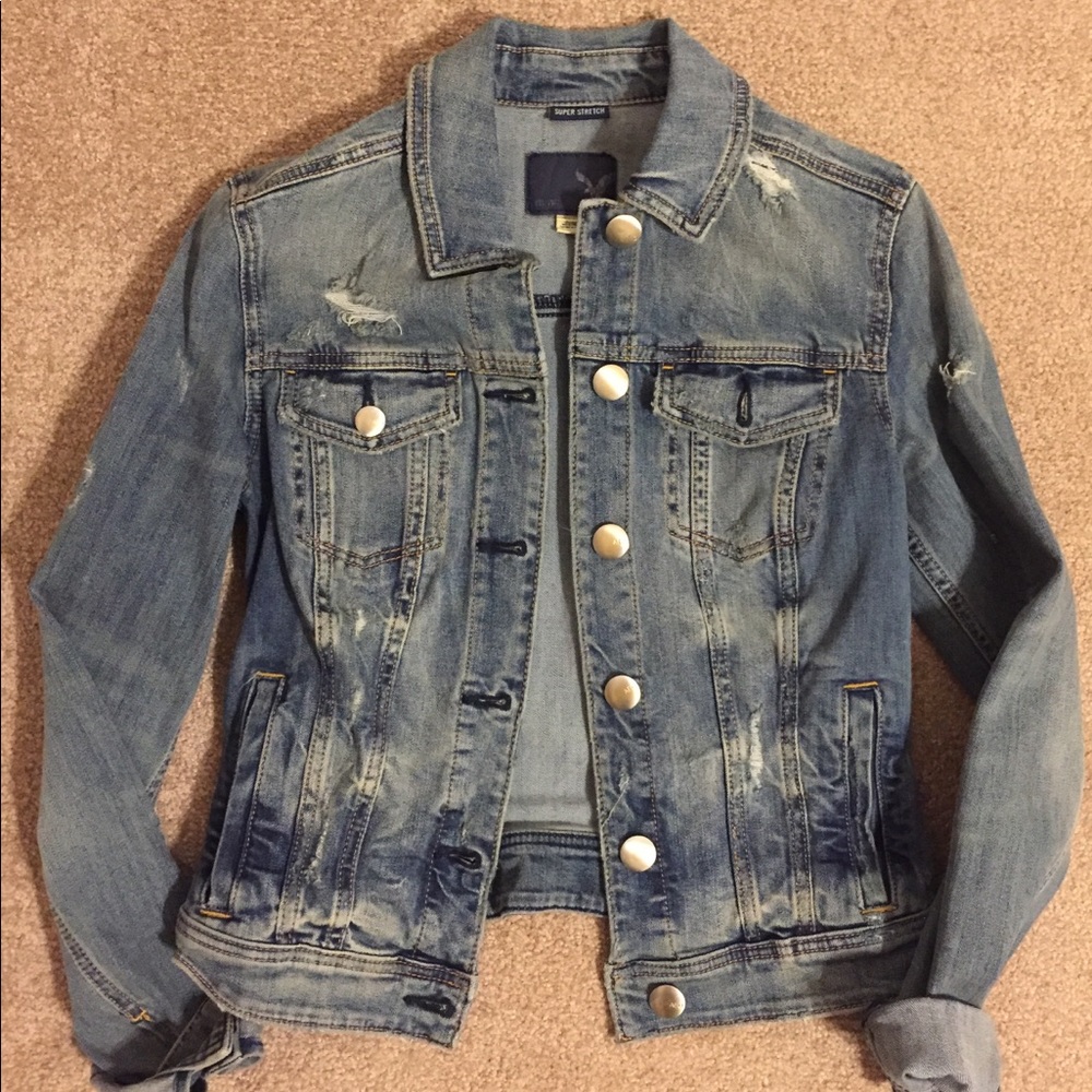 American Eagle distressed denim jacket